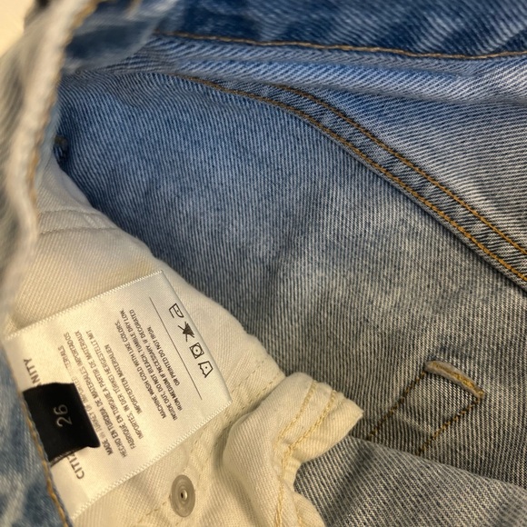 Citizens of Humanity Ayla Shorts - Picture 6 of 11